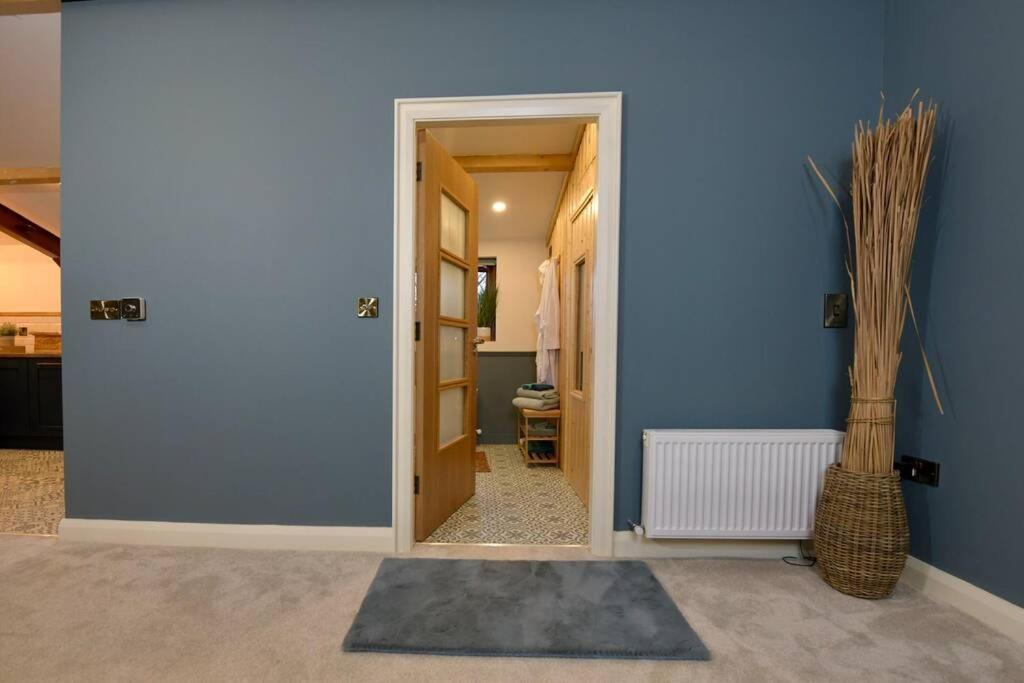 Flanders Loft Luxury Apartment With Sauna Dungiven Exterior photo