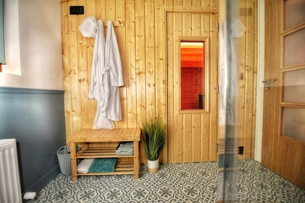 Flanders Loft Luxury Apartment With Sauna Dungiven Exterior photo